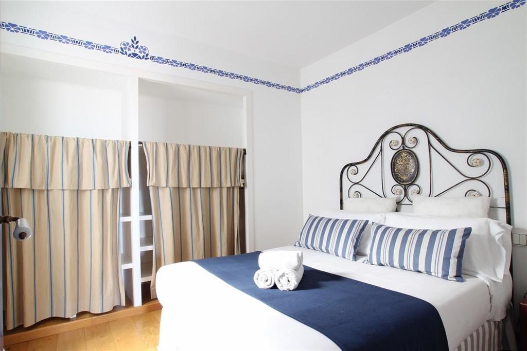 Hotel Highway Garden Kochi Екстериор снимка